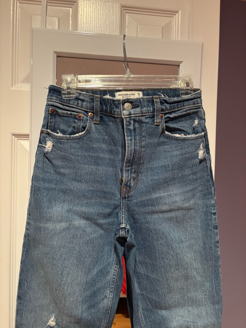 Abercrombie 90s Straight Ultra High Rise
